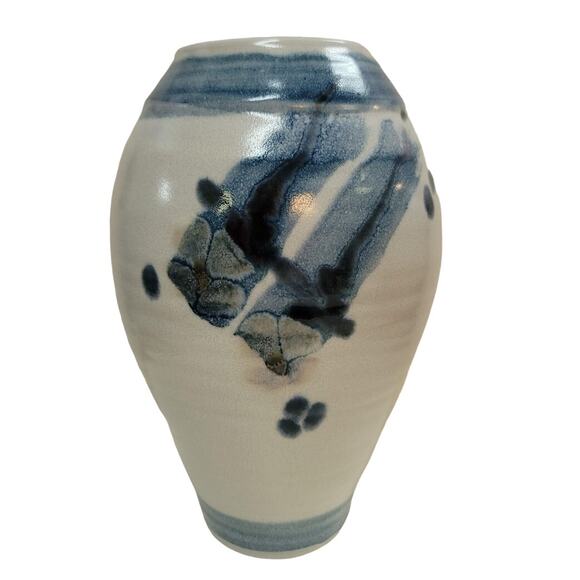 Cobalt Blue White Handmade art pottery vase signed flowers Approximately 9" x 5" - Picture 1 of 9